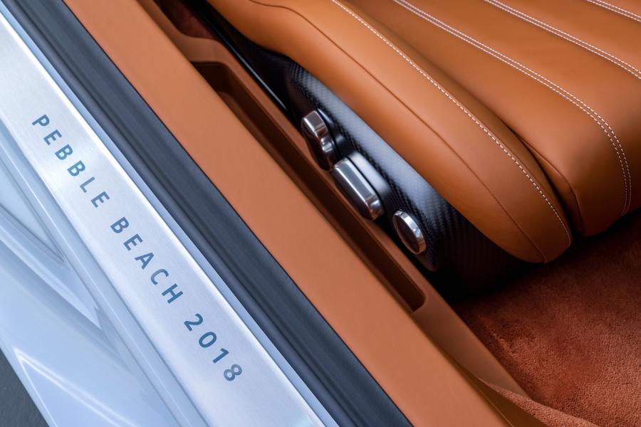 Детали интерьера Bugatti Chiron Sky View Show Car 2018 года  (фото 4 из 14)